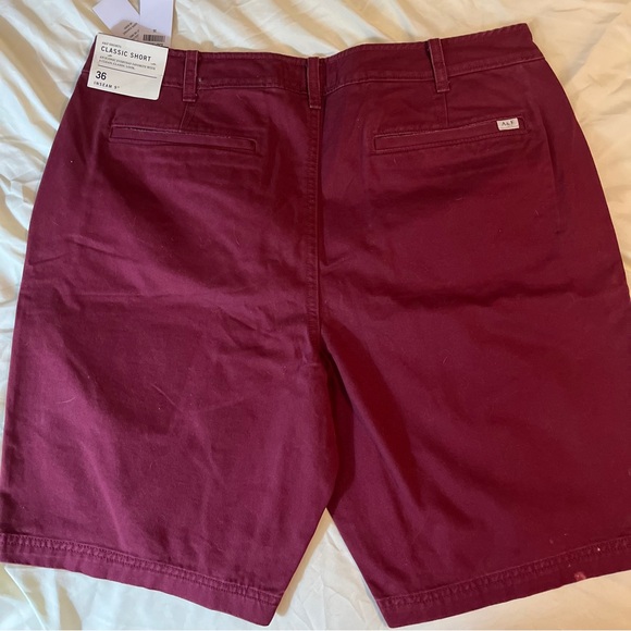 Abercrombie and Fitch Jean Shorts Men’s 36 Maroon Zipper New with Tags - Picture 2 of 16